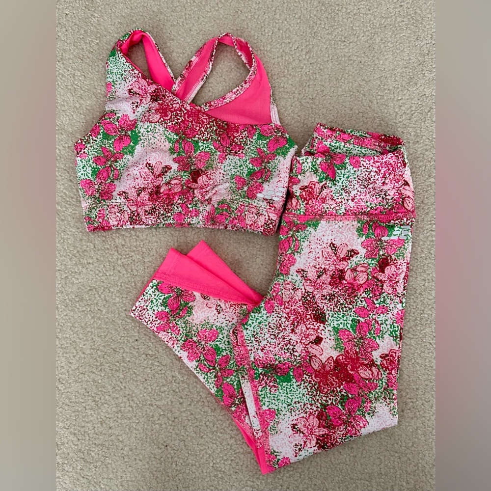 BCG, Legging,With Cutout & Matching Sports Bra
NWOT
SIZE 7 Girls